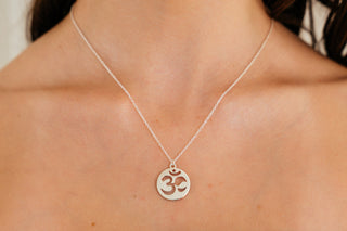 Necklace Simplicity Great Om