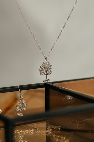 Necklace Simplicity Great Tree of Life