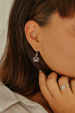 Earrings Simplicity Little Lotus