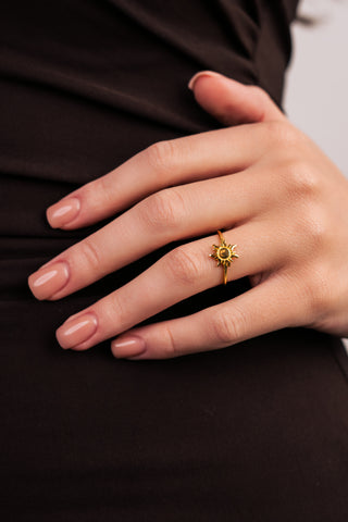 Anello Semplicità Piccolo Sole