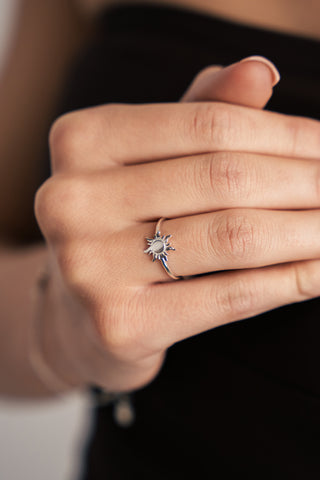 Anello Semplicità Piccolo Sole