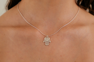 Necklace Simplicity Great Khamsa